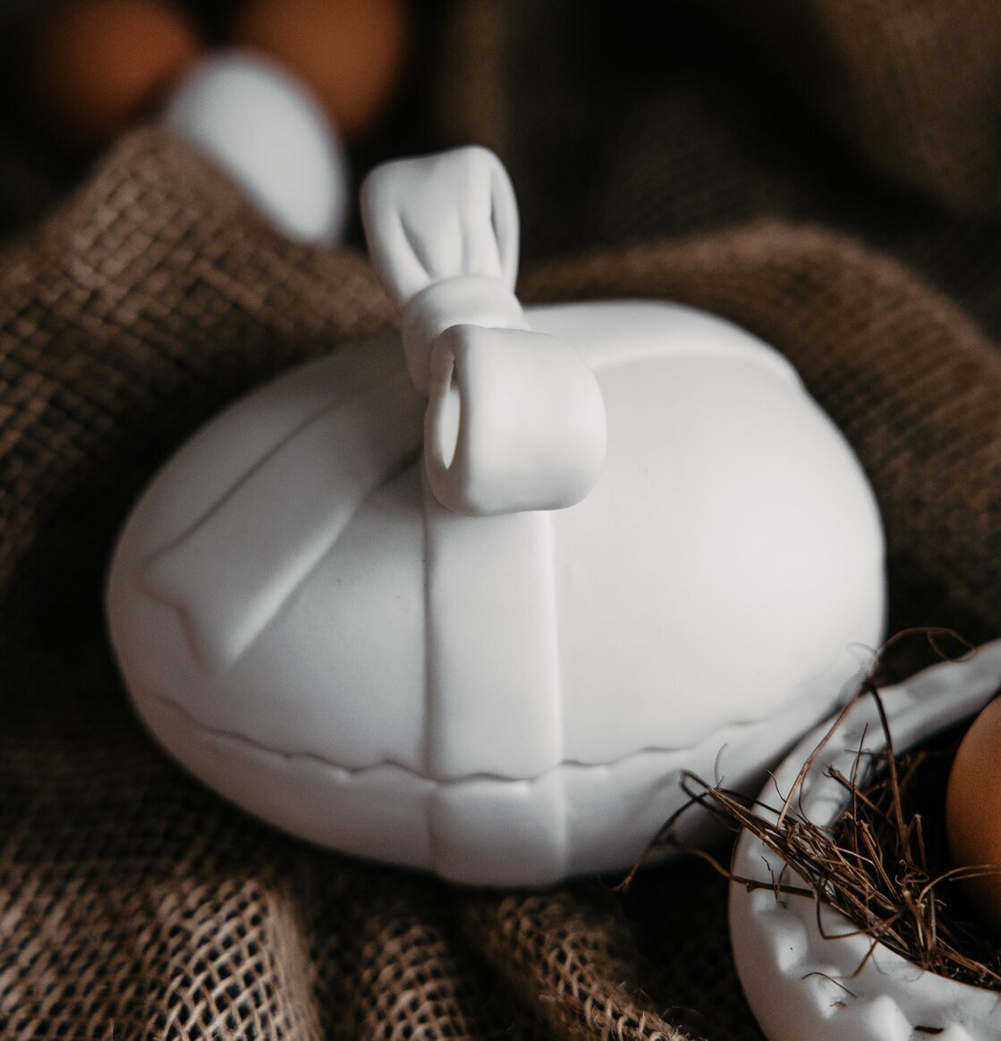 Påskägg Lundby Vit Liten från Storefactory på juteväv