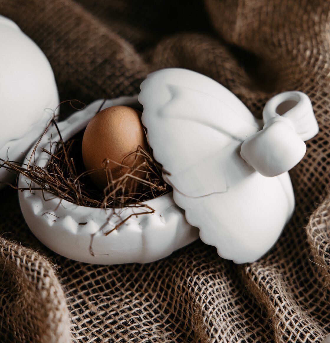 Påskägg Lundby Vit Liten från Storefactory med fågelbo inuti