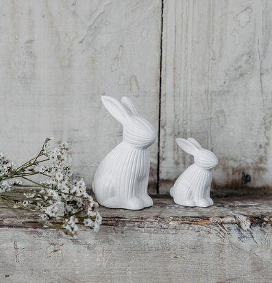 Dekoration Arthur Kanin Vit från Storefactory på rustik yta