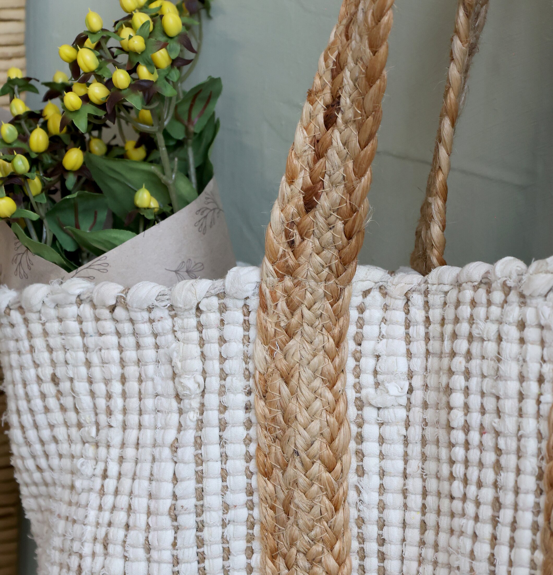 Strandväska Vit från Chic Antique med flätade handtag