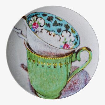 Assiett Två Tekoppar från Rice med färgglada detaljer