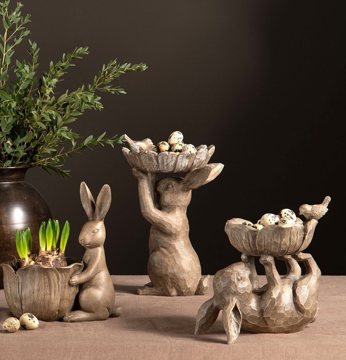 Liggande Hare med Skål Poly från A Lot Decoration på bord