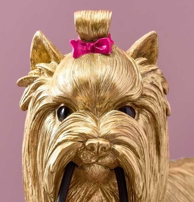 Bordslampa Daisy Guld från Werner Voss med hundskulptur