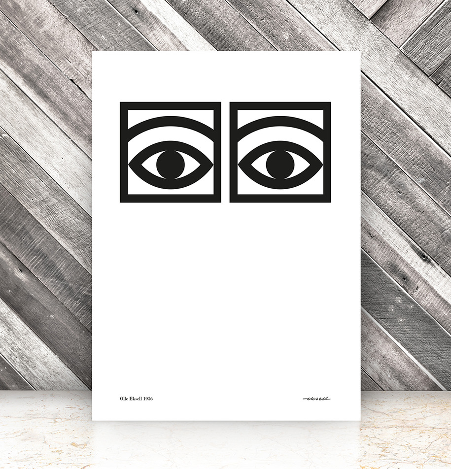 Ögon Cacao Svart poster från Olle Eksell mot träpanel