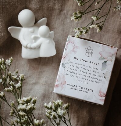 Mamma Ängeln Inkl Gåvobox från Majas Cottage i vacker miljö