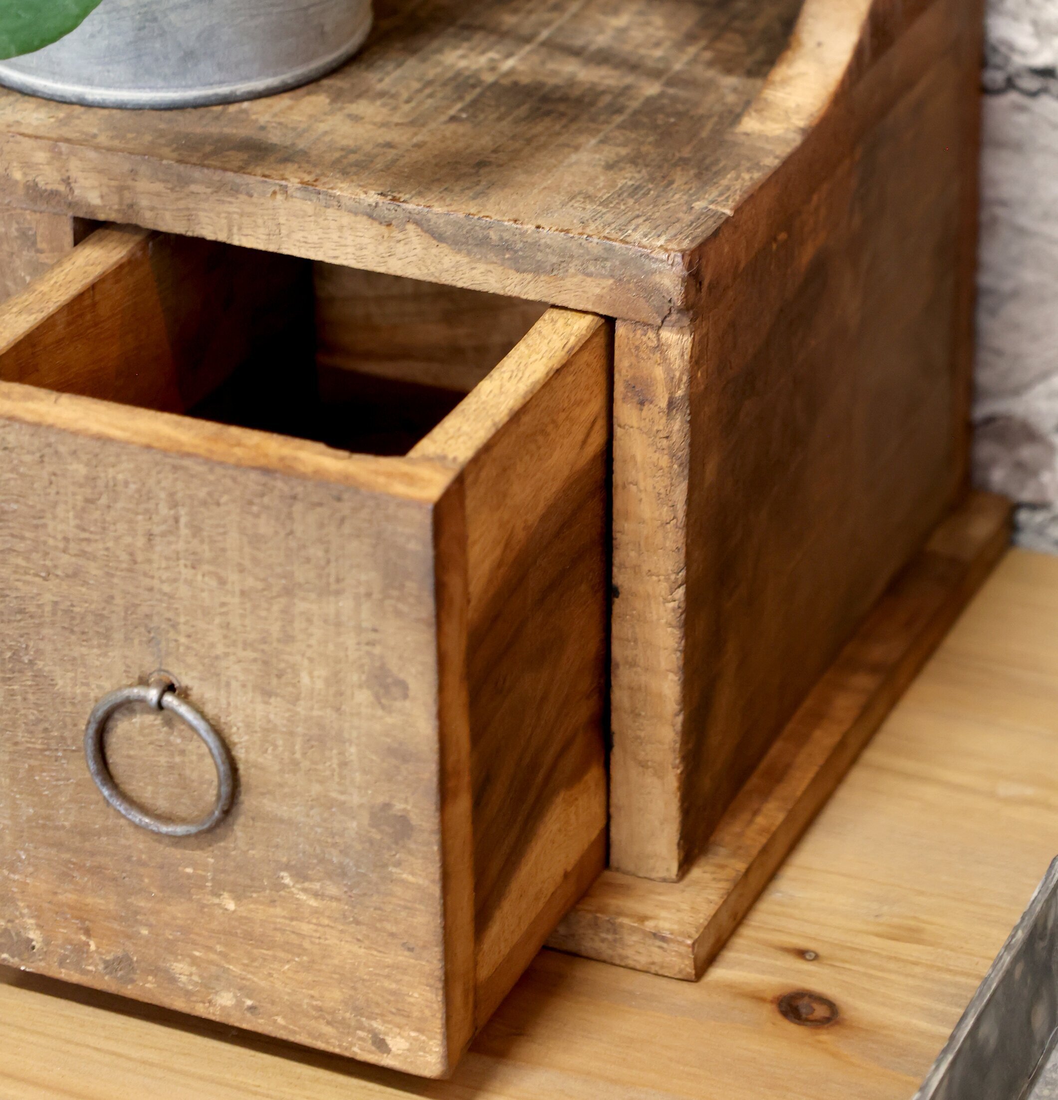 Hylla Grimaud Natur från Chic Antique med rustik finish