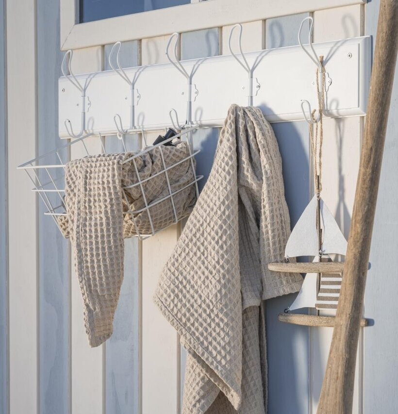 Klädhängare 5 Krokar Vit från IB Laursen monterad på vägg