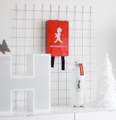 Brandfilt Röd från Solstickan i en stilren och modern design