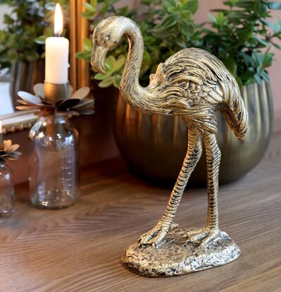 Flamingo Antik Mässing från Chic Antique på träbord