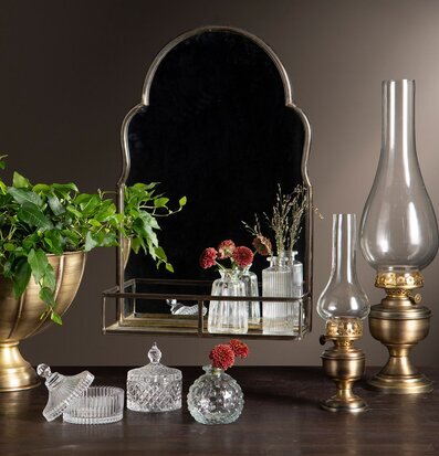 Spegel Dao Antik Mässing från A Lot Decoration på vägg