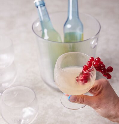 Billi Vinglas 2-pack från Sagaform med kylhink och dryck