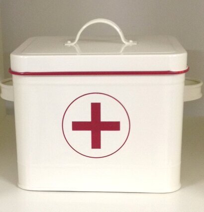 Plåtburk Medicinlåda M från Annat med rött kors och handtag