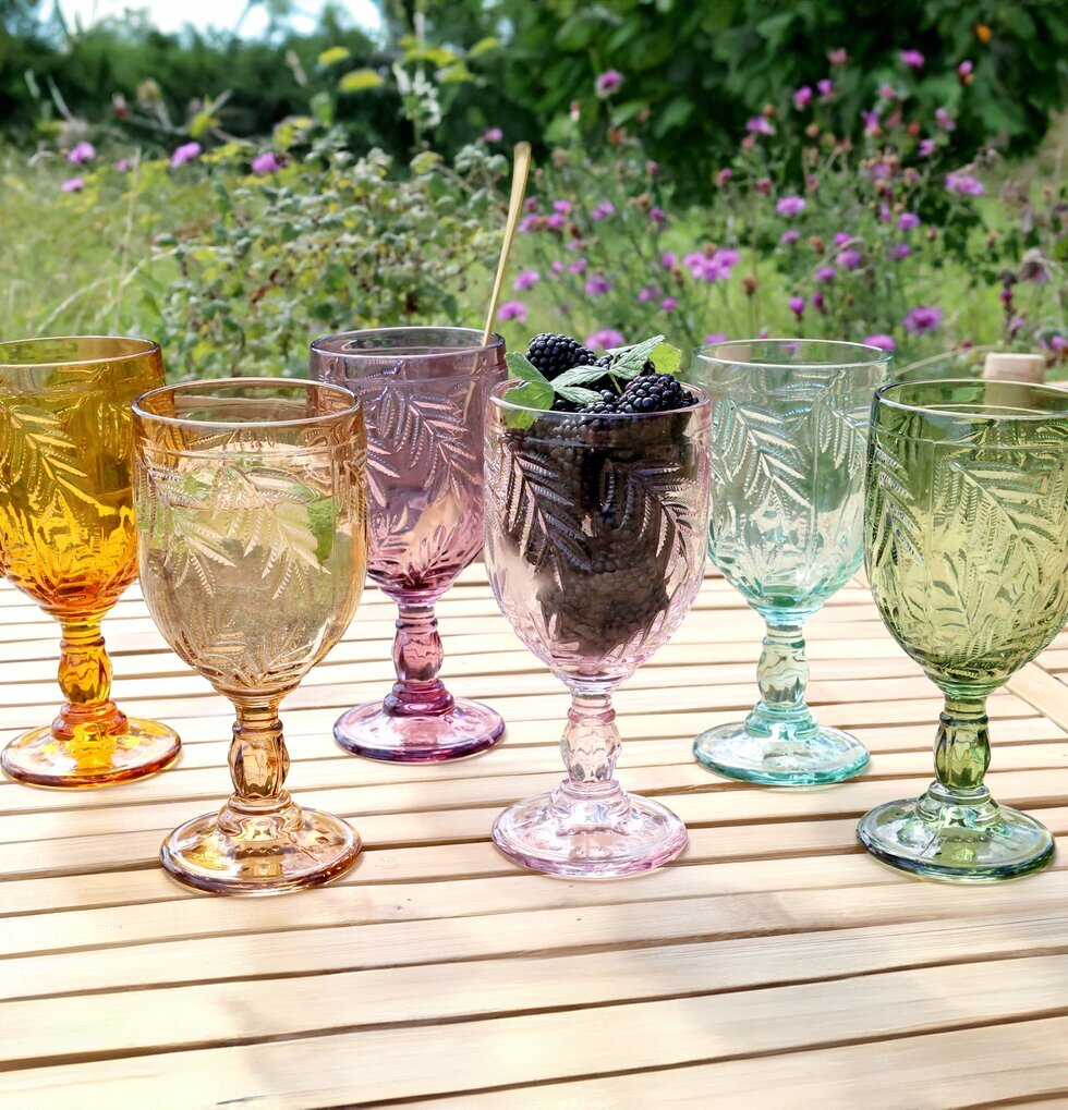 Saint-Émilion Vinglas från Chic Antique i färgat glas