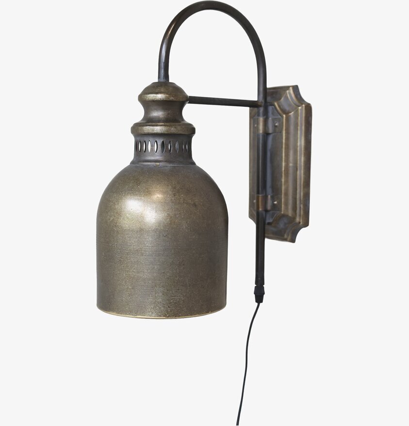 Vägglampa Antik Mässing från Chic Antique med patina