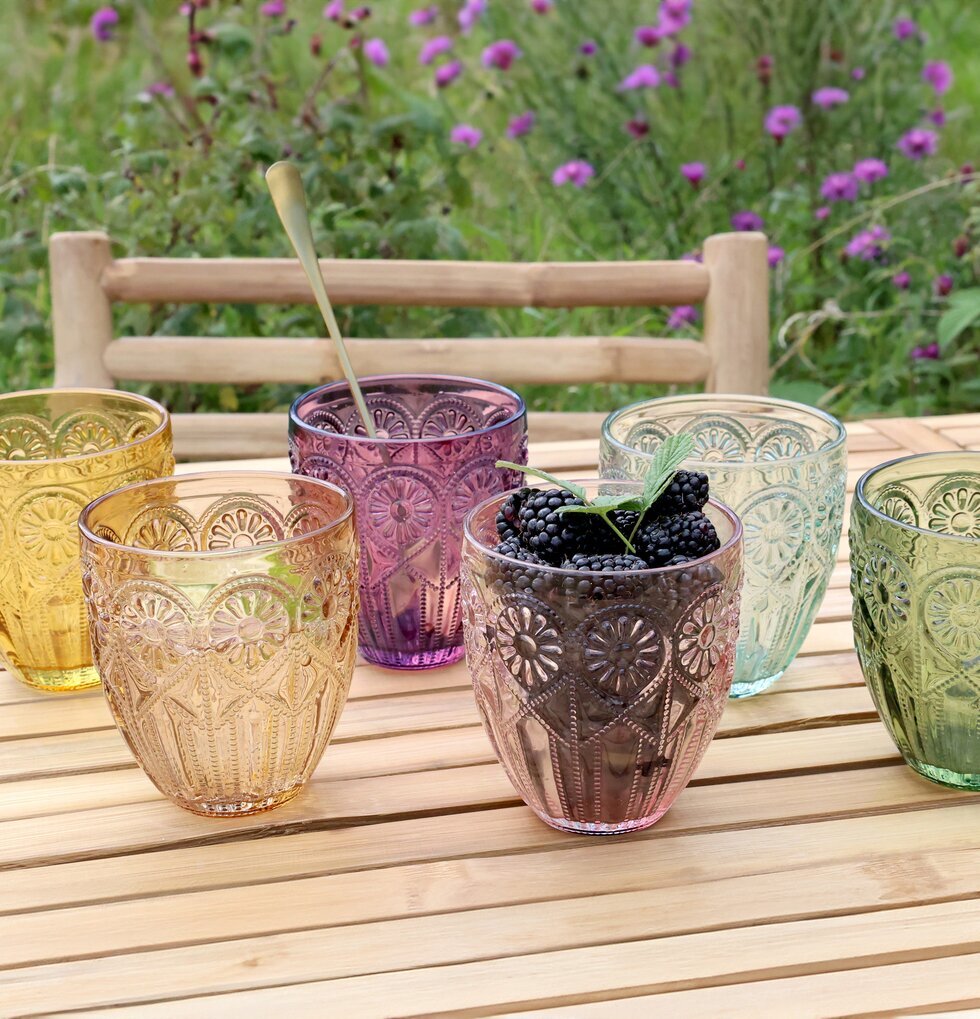 Saint-Émilion Glas Med Mönster från Chic Antique på träbord