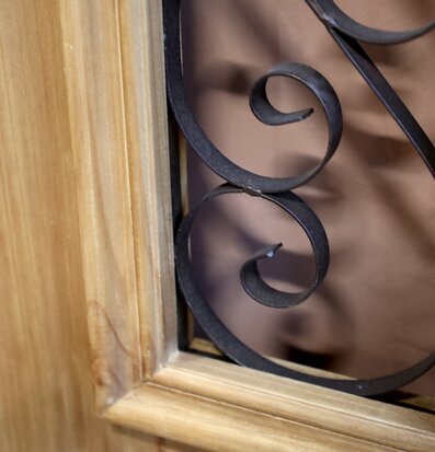 Trädekoration Med Smidesdetaljer från Chic Antique