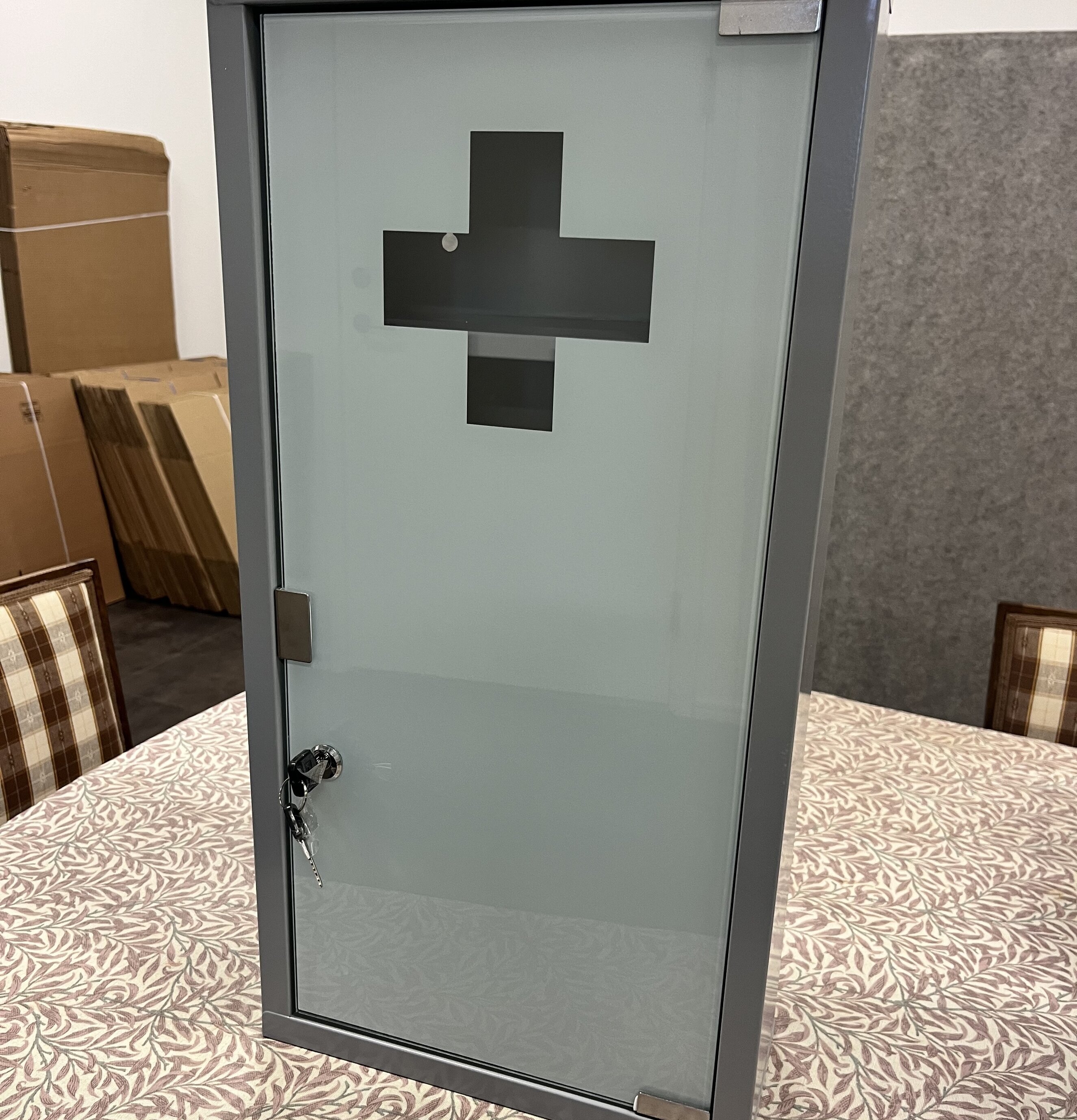 Medicinskåp Grå (fynd-id 4) Demerx