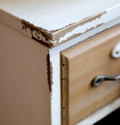 Kommod 16 Lådor Antik Creme från Chic Antique, vintage stil