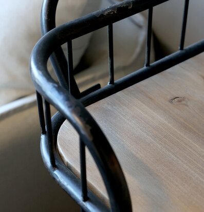 Gammal Postvagn Med Vinhylla från Chic Antique i metall