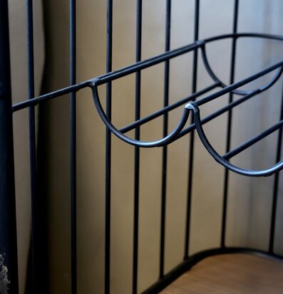 Gammal Postvagn Med Vinhylla från Chic Antique i metall