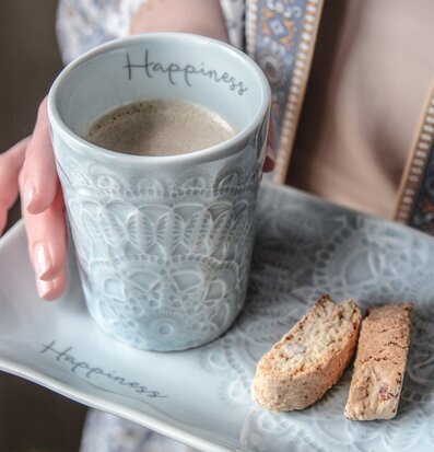 Mugg Happiness Ocean från Majas Cottage med mandalamönster