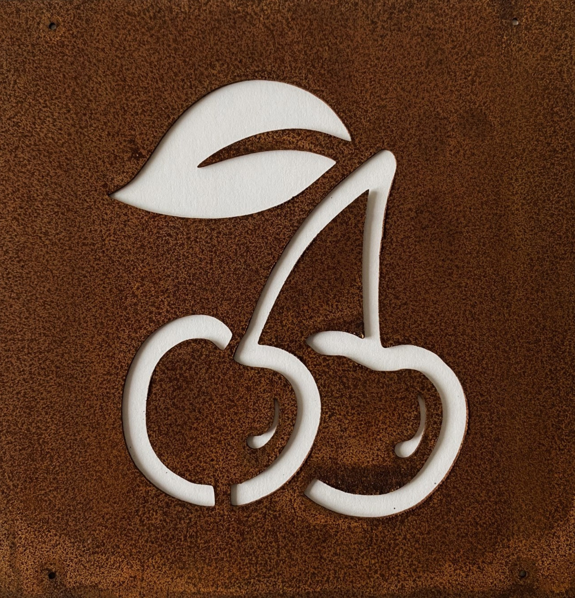 Skylt Körsbär (armeringsnät) från Lind Decoration