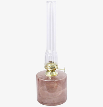 Fotogenlampa Elvira Rosa Stor från Strömshaga i fokus