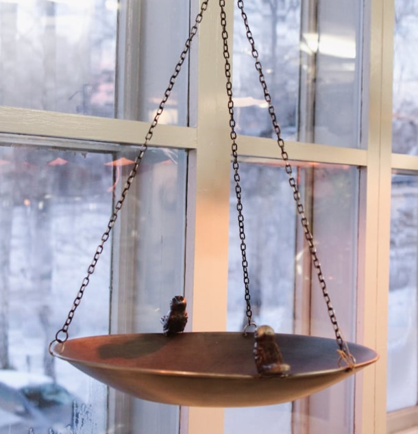 Fågelbad Antik Zink från Strömshaga i vinterlandskap