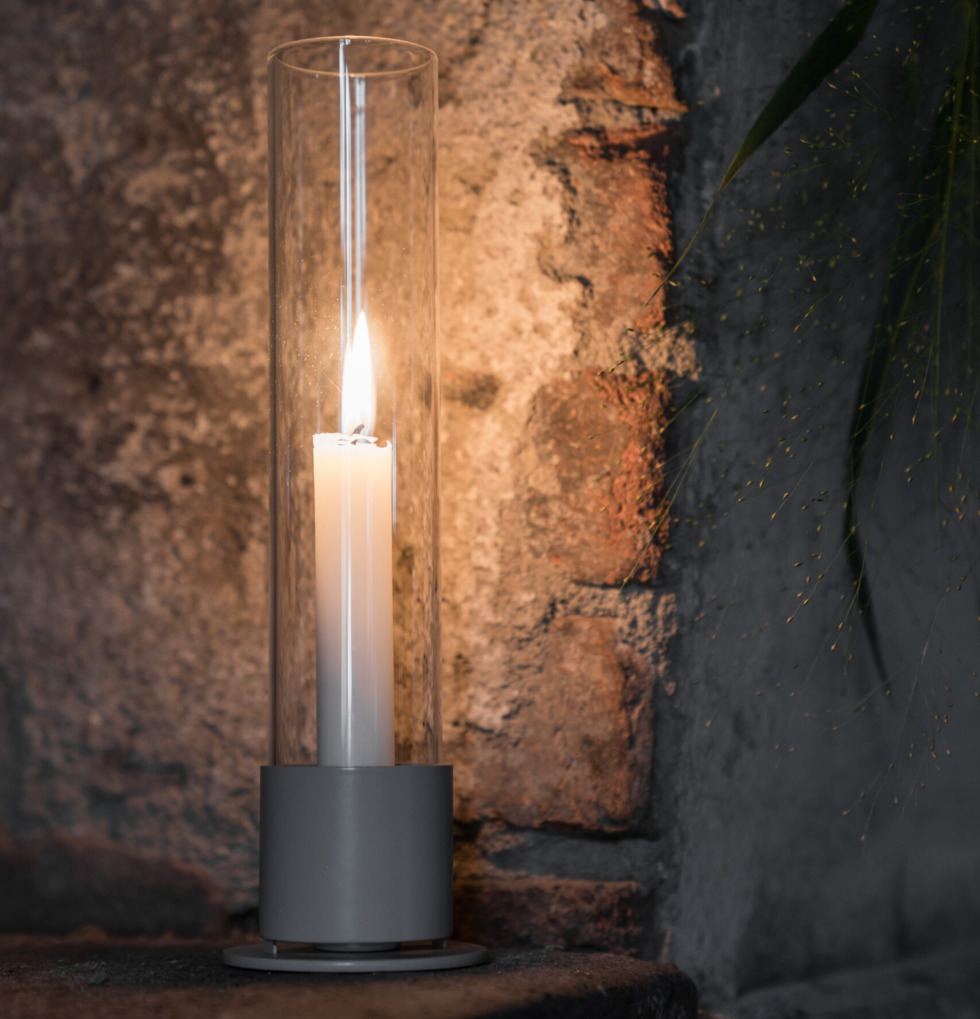 Ljusstake Glascylinder Mullvad från Ernst mot tegelväggar