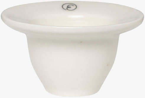 Äggkopp Porslin Vanilj från Ernst, elegant och funktionell