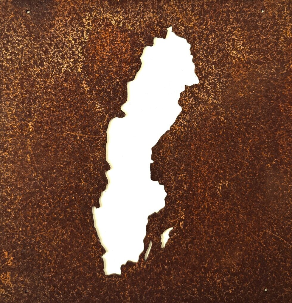 Skylt Sverige (armeringsnät) från Lind Decoration, rostig