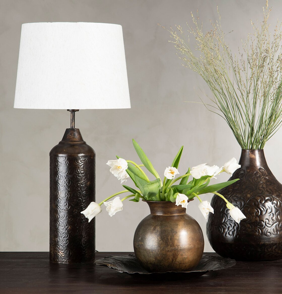 Lampfot Clover Antik Brun från A Lot Decoration på trämöbel