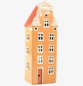 Bild av detaljrik ljuslykta formad som ett hus