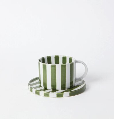 Monica Kopp Med Fat Grön från Olsson & Jensen, randig