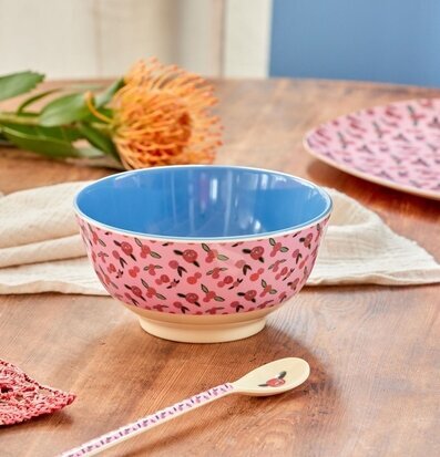 Skål A Rose Is A Rose Print från Rice med rosdesign