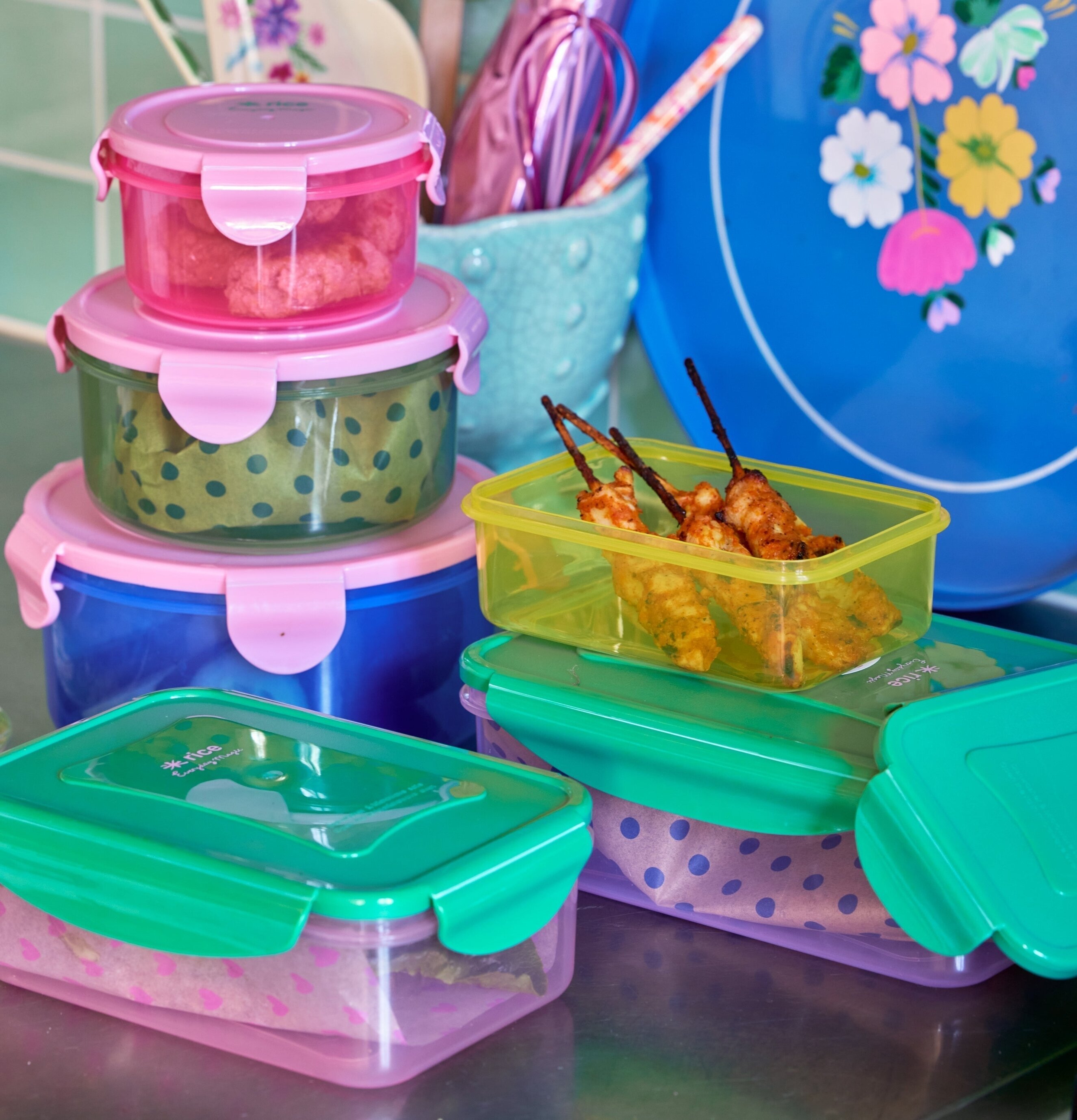 Plastburkar Rund Med Lock - 3-Pack från Rice i köksmiljö