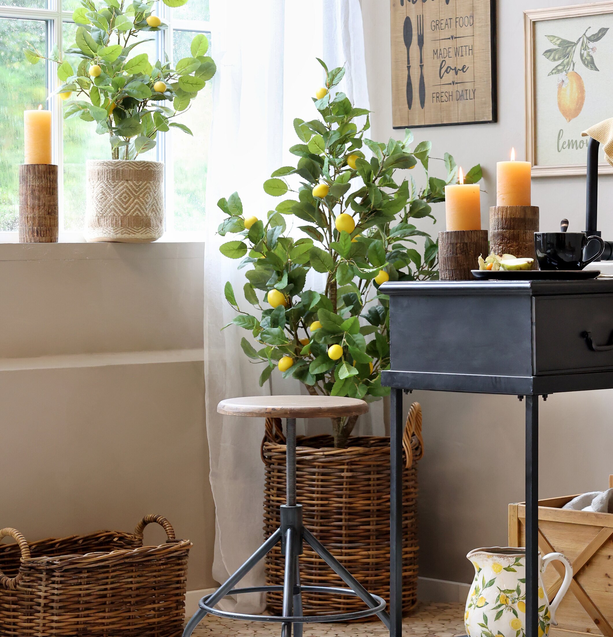 Ljusstake Blockljus från Chic Antique på fönsterbräda