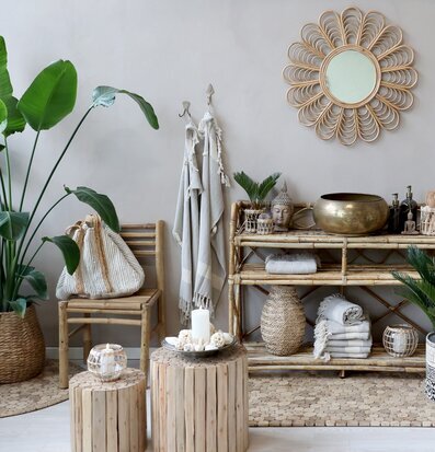 Pall/Taburett Natur Ø30cm från Chic Antique i ett ljust rum