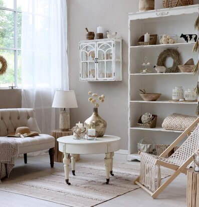 Krans Fleur Natur Ø35cm från Chic Antique på väggen