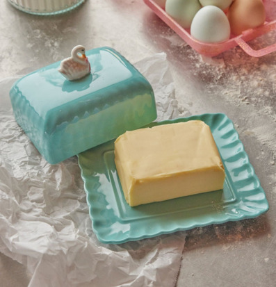 Smörfat Med Lock Svan från Rice i turkos med svanhandtag