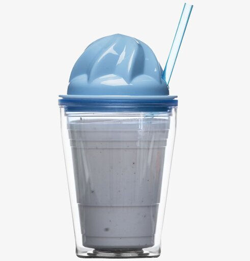 Sweet Milkshake Blå från Sagaform, stilren dryckesbehållare