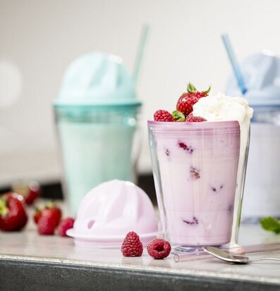 Sweet Milkshake Grön från Sagaform med lock och sugrör