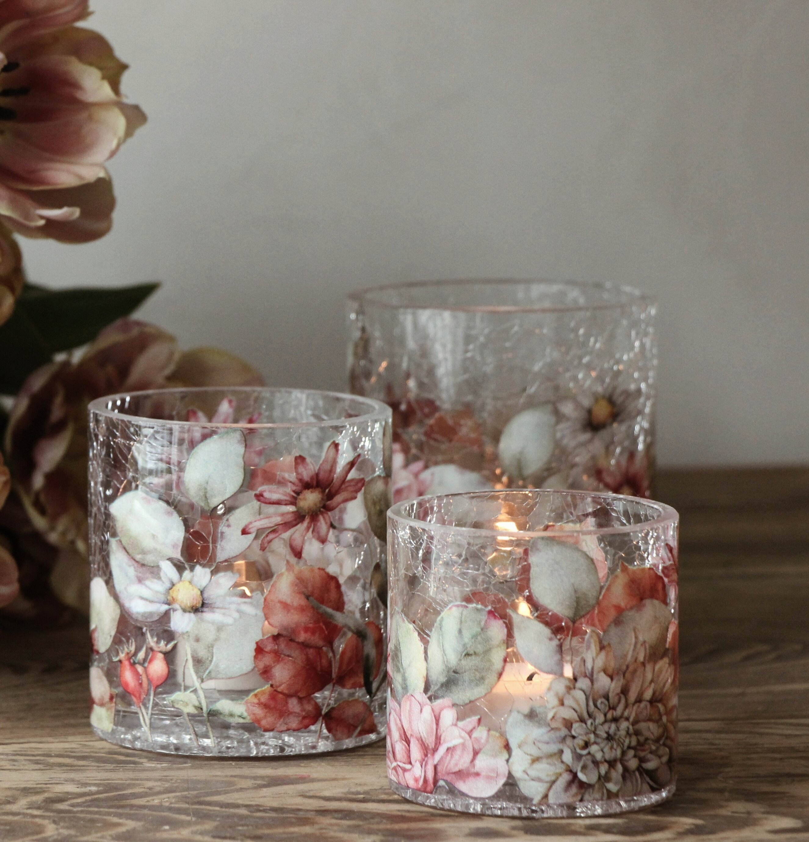 Ljuslykta Blossom 10x12cm från Majas Cottage med blommor