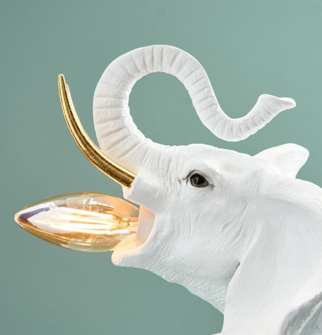 Bordslampa Dumbo Vit/Guld från Werner Voss med elefanthuvud
