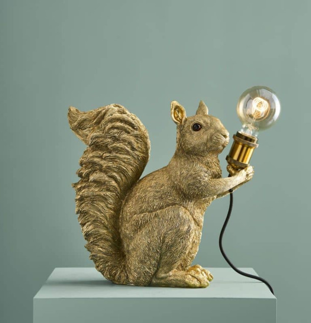 Bordslampa Eduard Gold från Werner Voss i form av ekorre