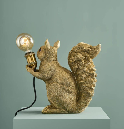 Bordslampa Eduard Gold från Werner Voss, sittande ekorre