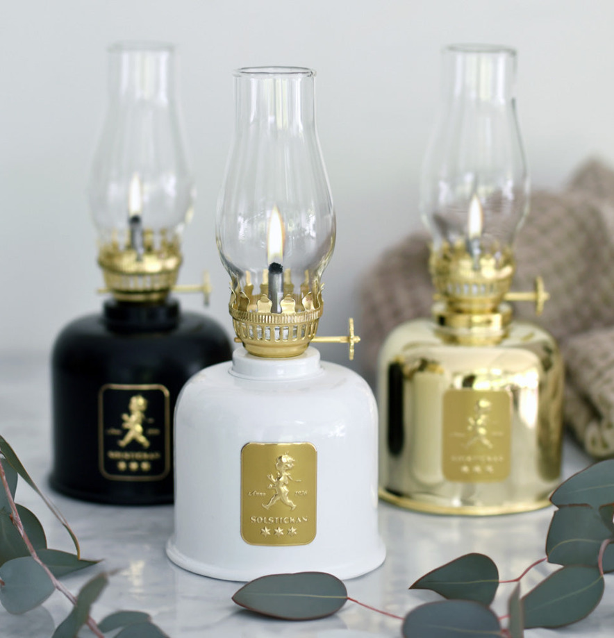 Fotogenlampa Vit/Guld från Solstickan med elegant design