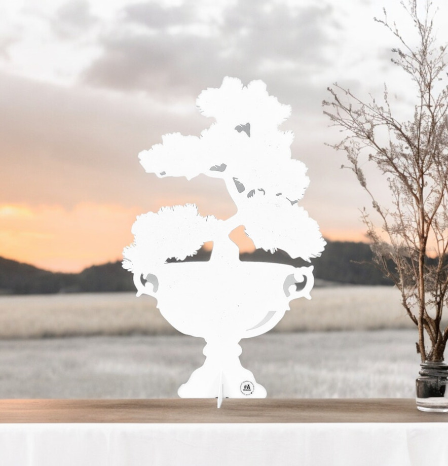 #ÄlskaPlåt Bonsaiträd Vit från Älskaplåt i naturnära miljö