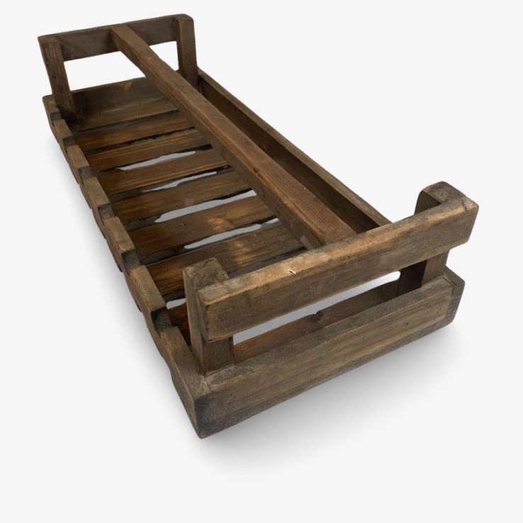 Vinställ från Miljögården i hållbart trä med rustik charm