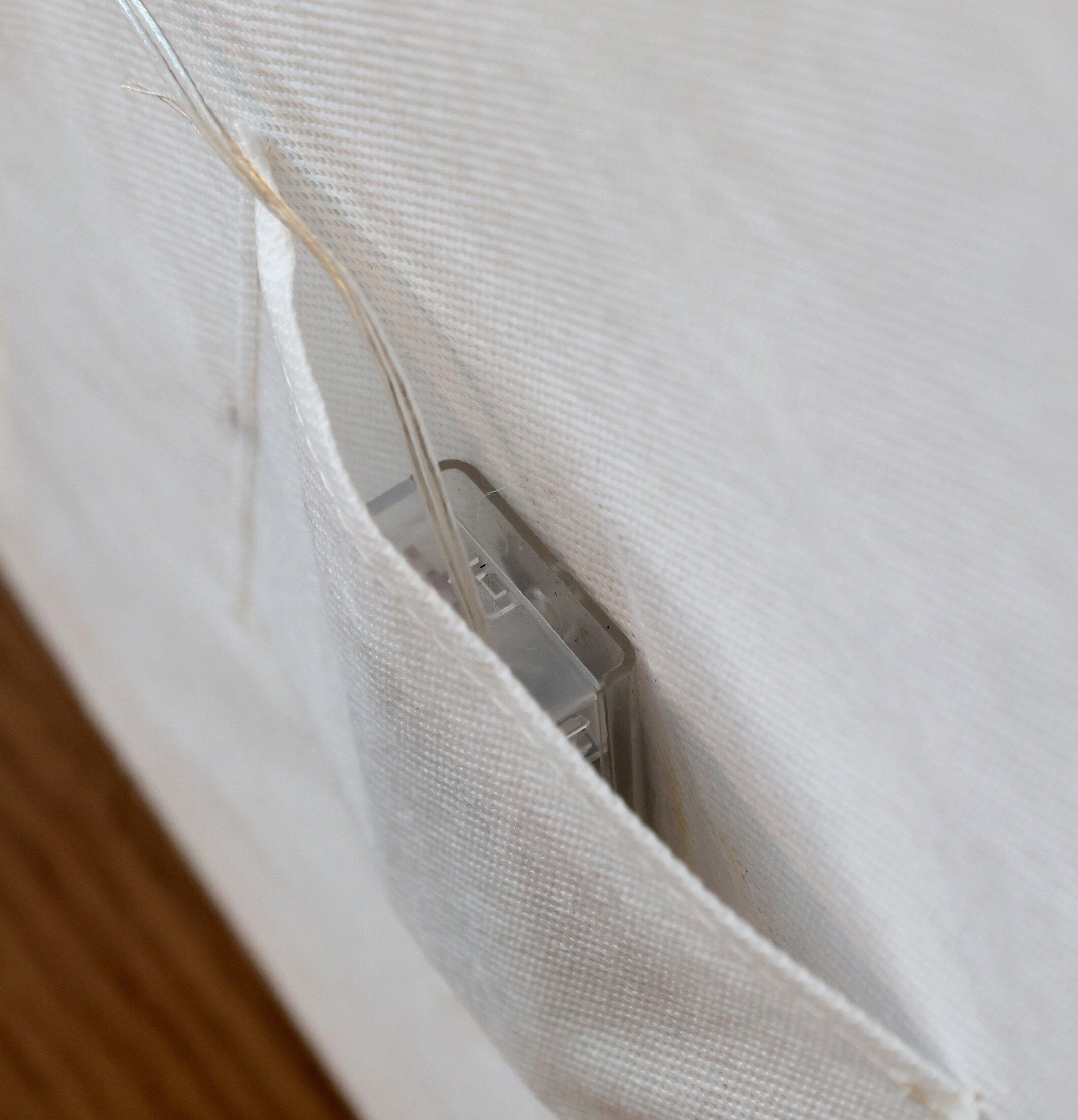 Baksidan av Tavla LED Merry & Bright från Chic Antique